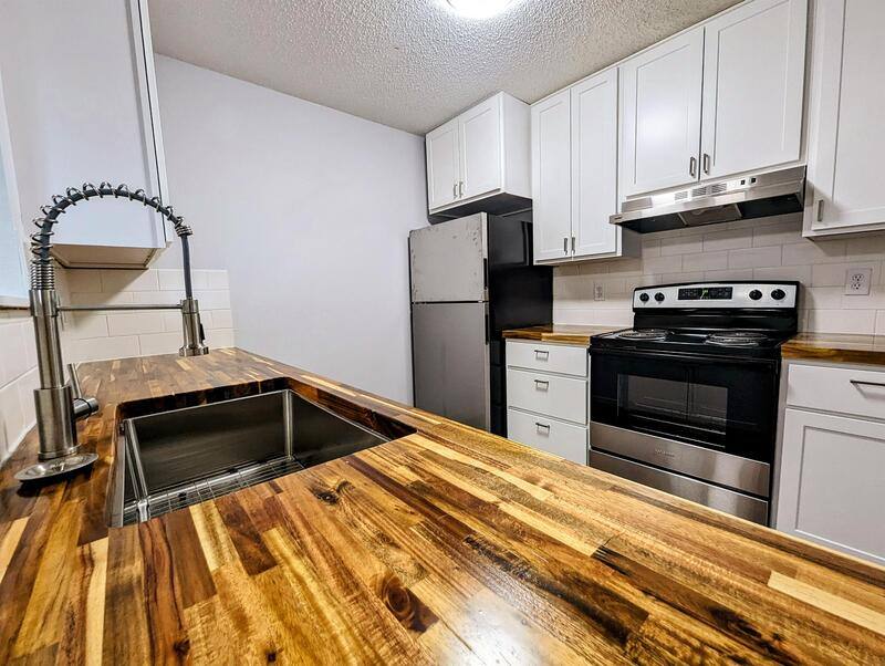 Apartment for rent at 408 E 15th St, Pella, IA 50219