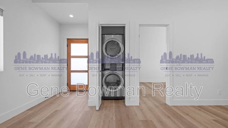 Apartment for rent at 2411 Fleetwood St, San Diego, CA 92111