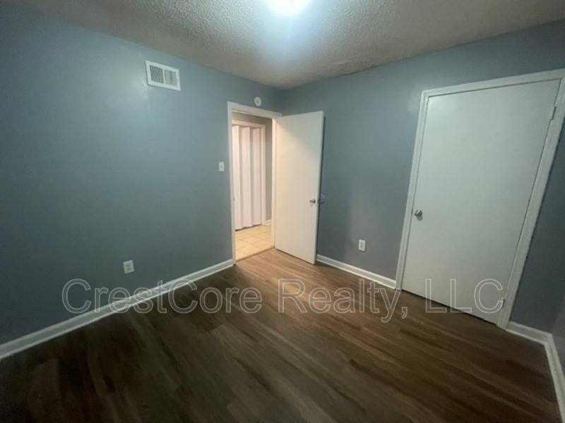 Apartment for rent at 5492 Apple Blossom Dr, Memphis, TN 38115
