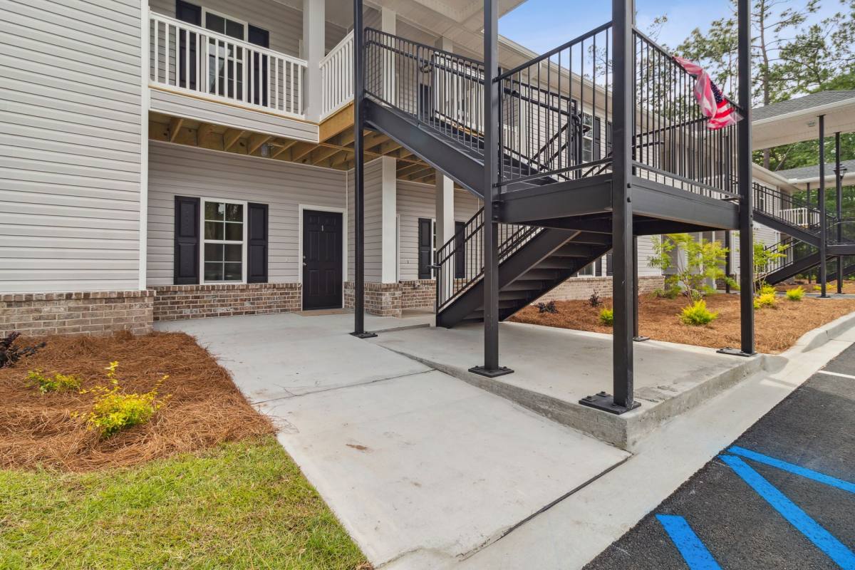 Apartment for rent at 905 Olmstead Rd, Hinesville, GA 31313