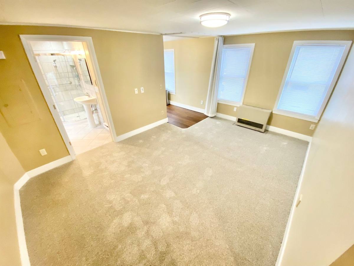 Apartment for rent at 15-17 N Champlain St, Burlington, VT 05401