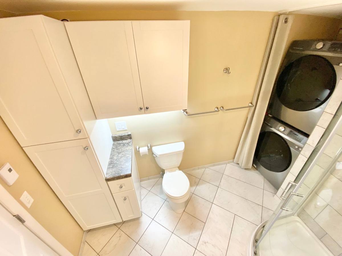 Apartment for rent at 15-17 N Champlain St, Burlington, VT 05401