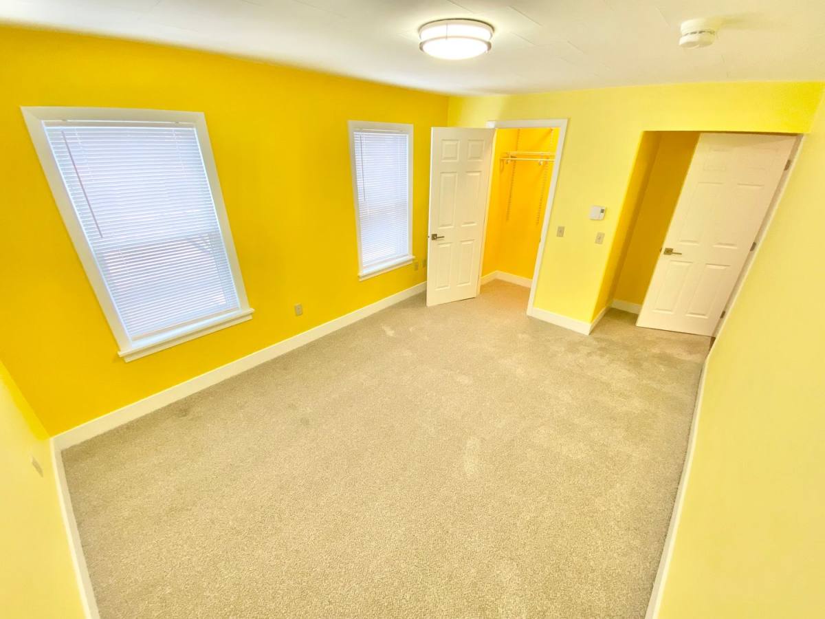 Apartment for rent at 15-17 N Champlain St, Burlington, VT 05401