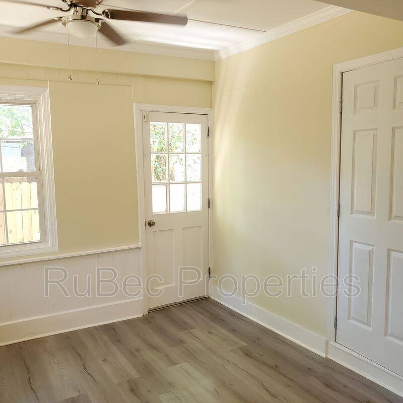 House for rent at 638 Vanderbrooke Rd, Charlotte, NC 28215