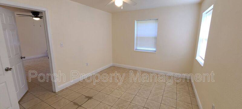 Apartment for rent at 1 Ellis Dr #B, Pensacola, FL 32507