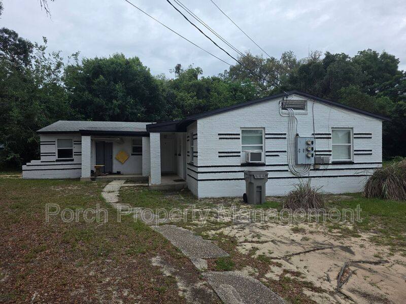Apartment for rent at 1 Ellis Dr #B, Pensacola, FL 32507