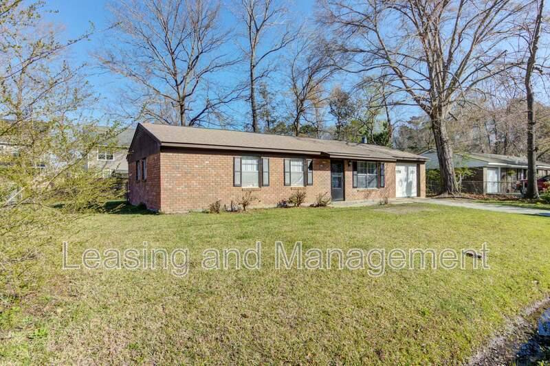 House for rent at 1978 Holliday St, Charleston, SC 29414