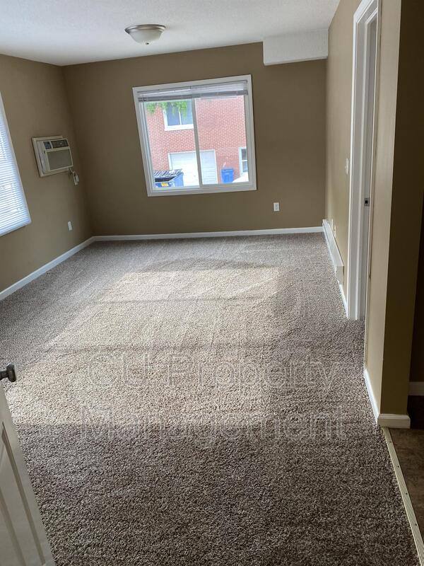 Apartment for rent at 709 W Church St #5, Champaign, IL 61821