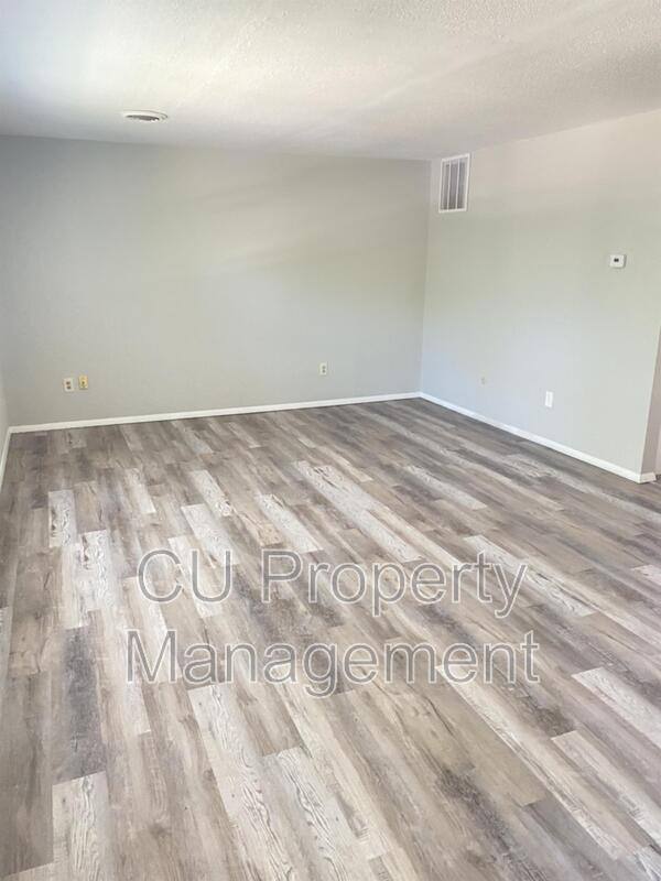 Apartment for rent at 705 Hollycrest Dr #4, Champaign, IL 61821