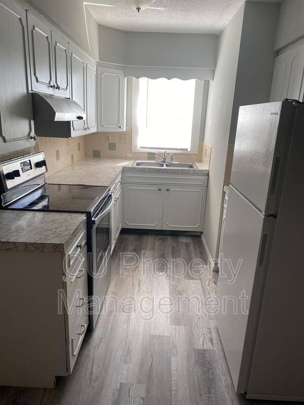 Apartment for rent at 705 Hollycrest Dr #4, Champaign, IL 61821