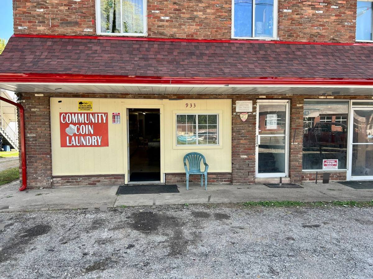Apartment for rent at 933 Roosevelt Blvd, Eleanor, WV 25070