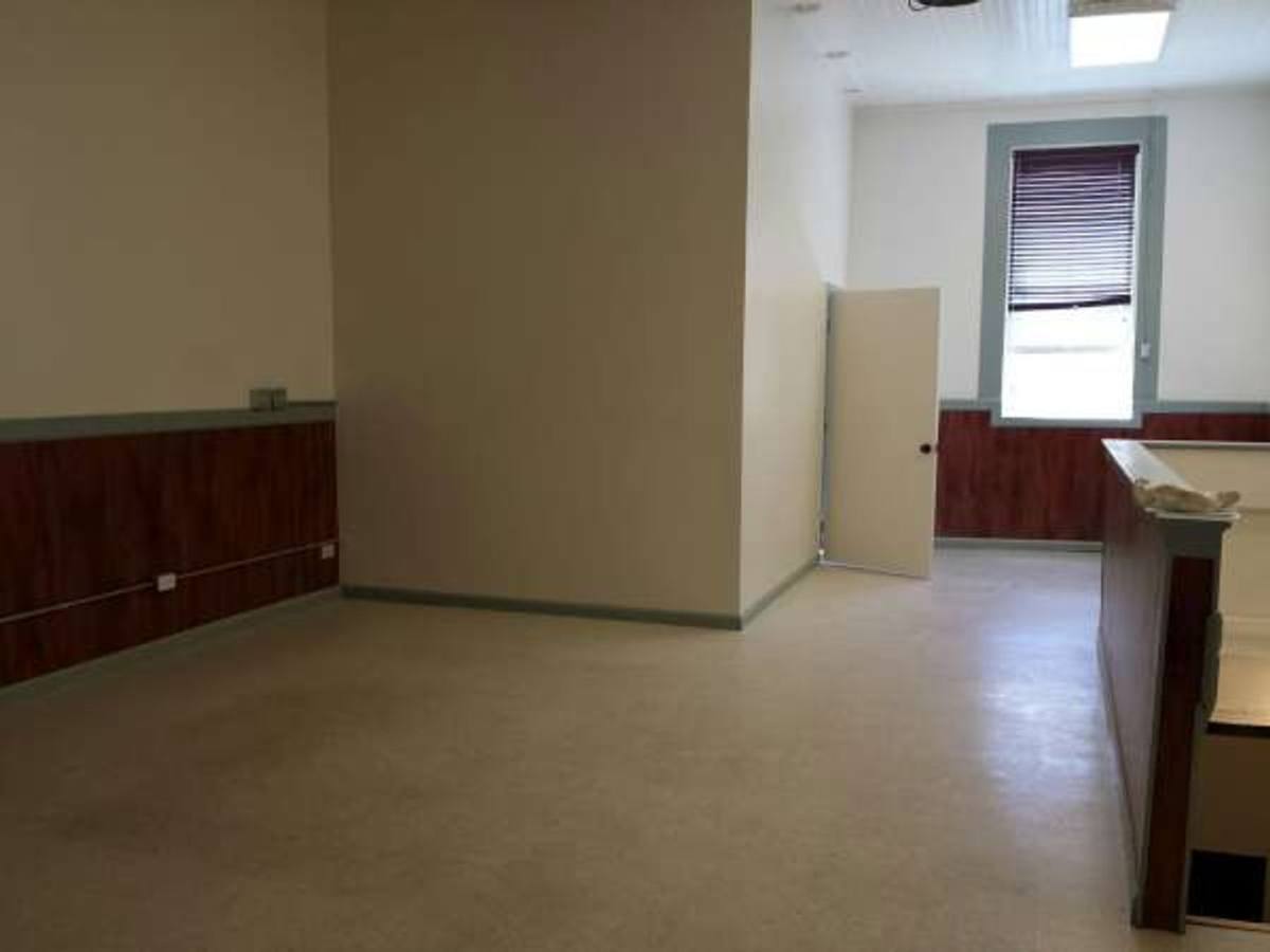 Apartment for rent at 1023 Maunakea St, Honolulu, HI 96817