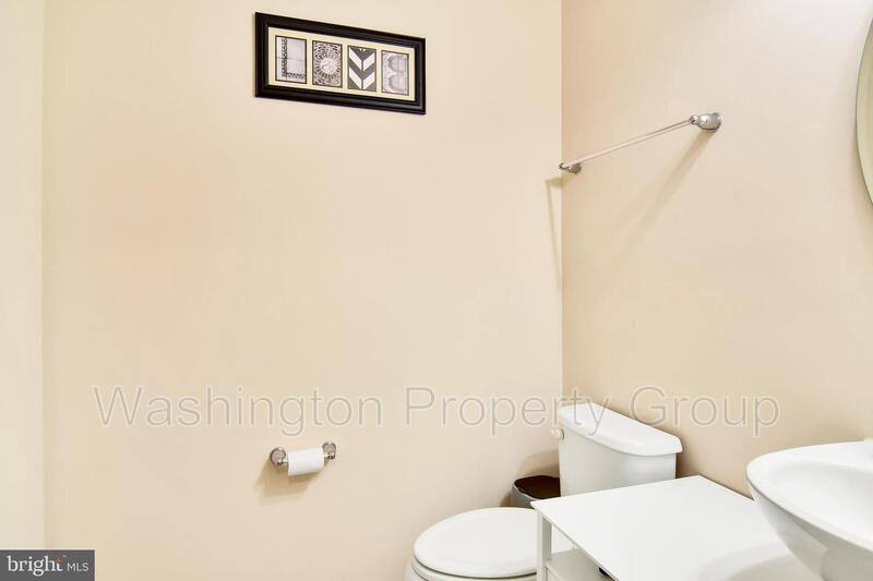 Townhouse for rent at 7905 Trailview Crossing, Glen Burnie, MD 21060