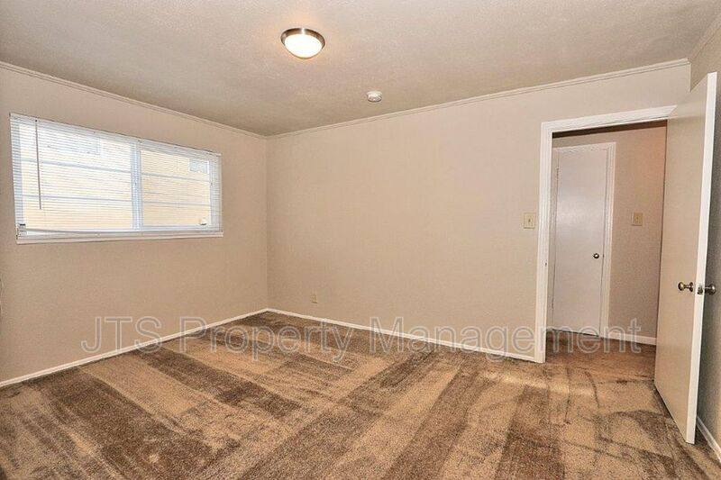 Apartment for rent at 4439 V St #1, Sacramento, CA 95817