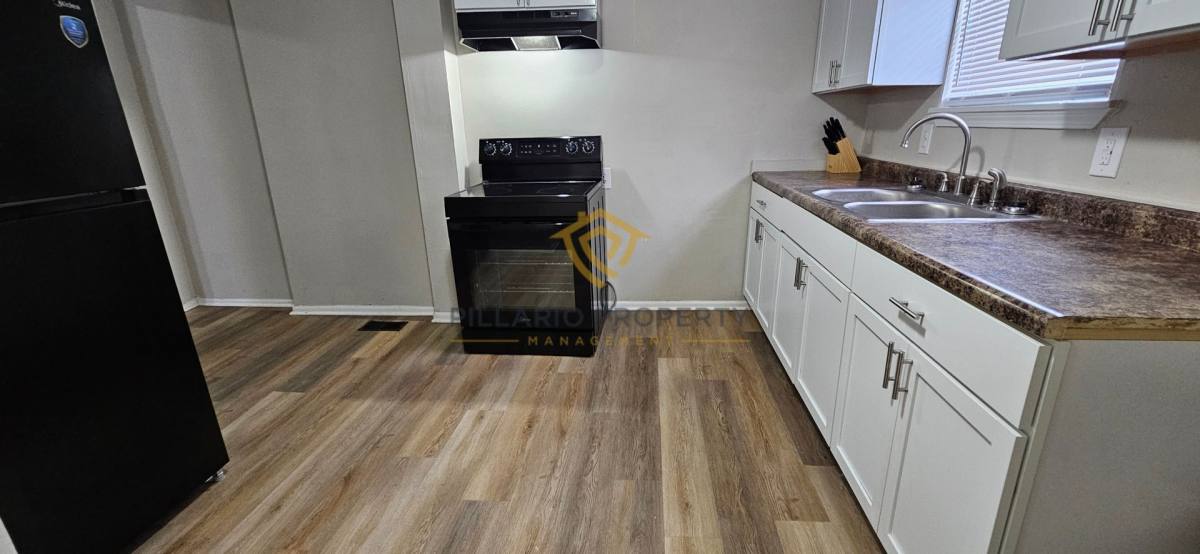 Apartment for rent at 933-935 N Dearborn St, Indianapolis, IN 46201