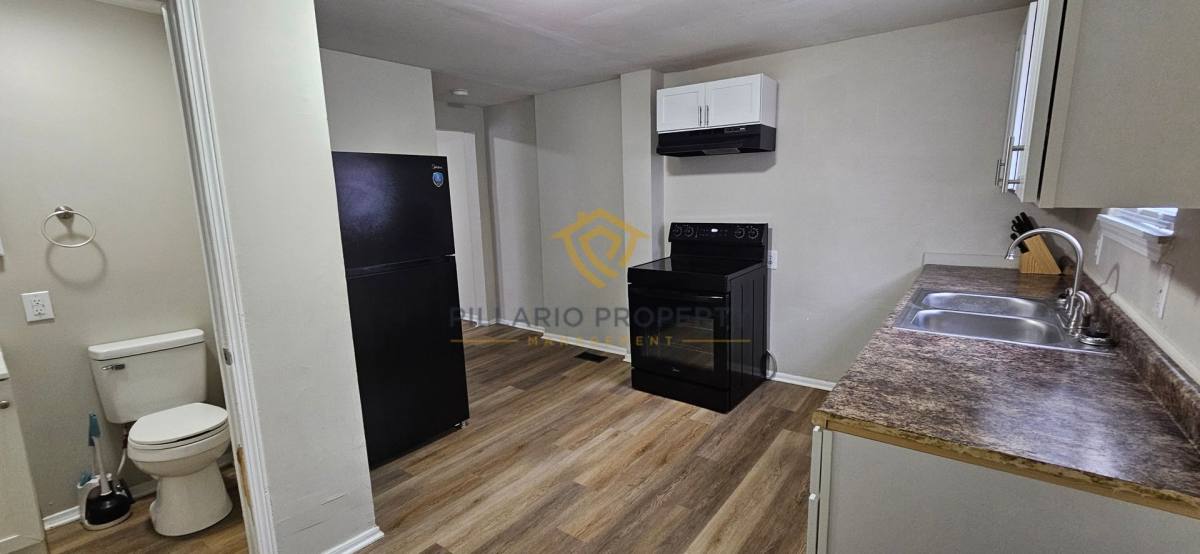 Apartment for rent at 933-935 N Dearborn St, Indianapolis, IN 46201