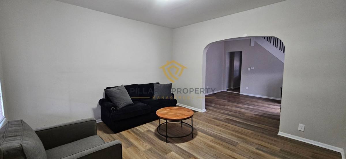 Apartment for rent at 933-935 N Dearborn St, Indianapolis, IN 46201