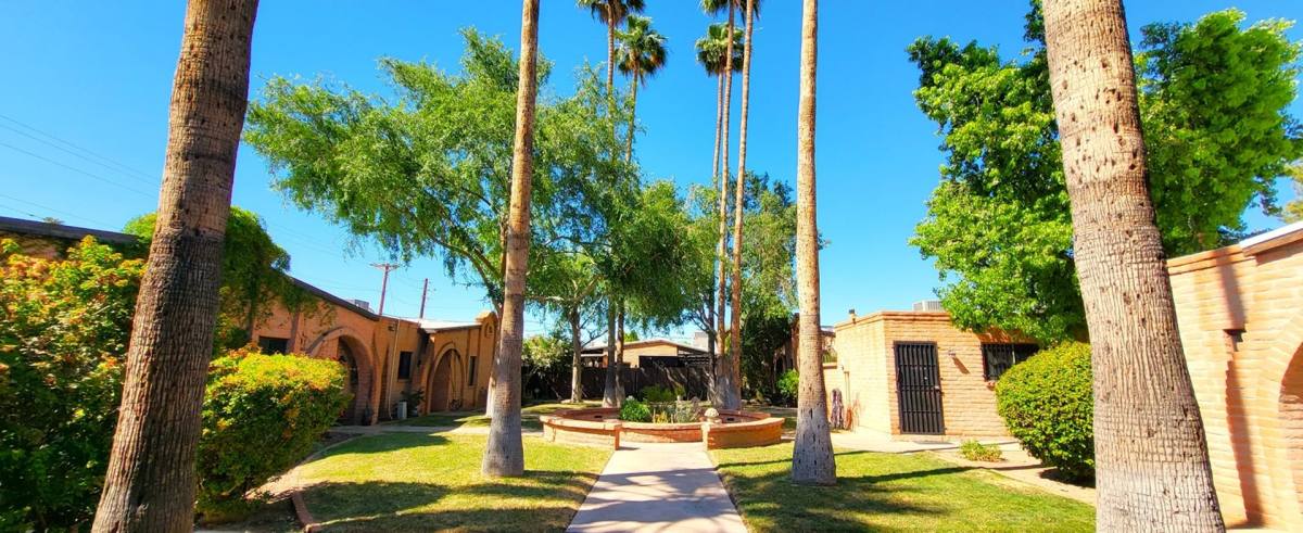 Townhouse for rent at 3056 N 32nd St, Phoenix, AZ 85018