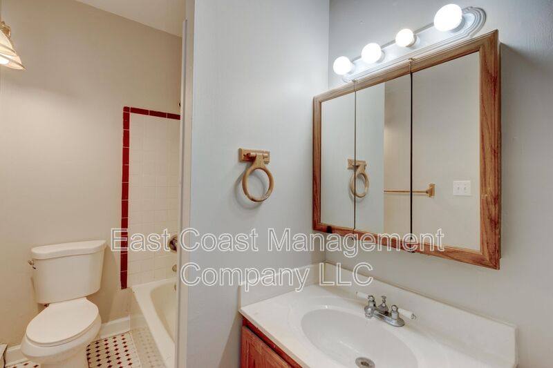 Apartment for rent at 2348 Eutaw Place #4, Baltimore, MD 21217