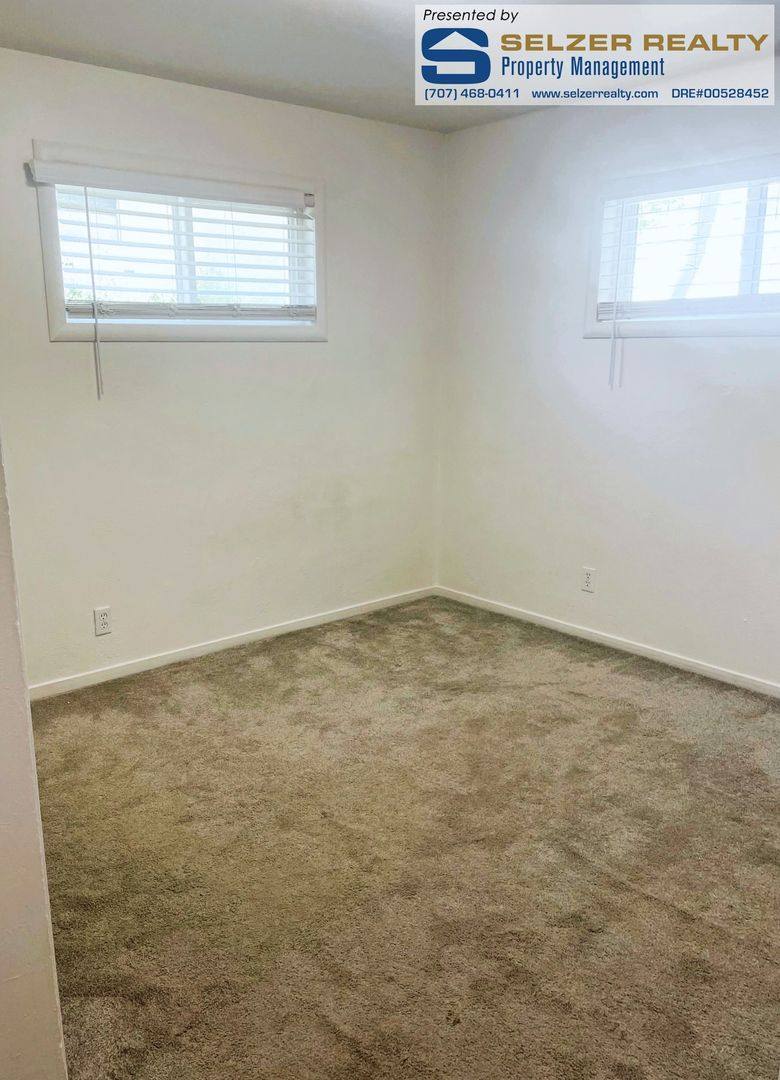 Apartment for rent at 482 & 486 W Mendocino Ave, Willits, CA 95490