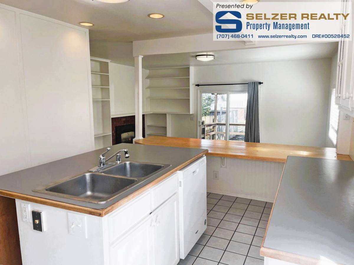 Apartment for rent at 482 & 486 W Mendocino Ave, Willits, CA 95490