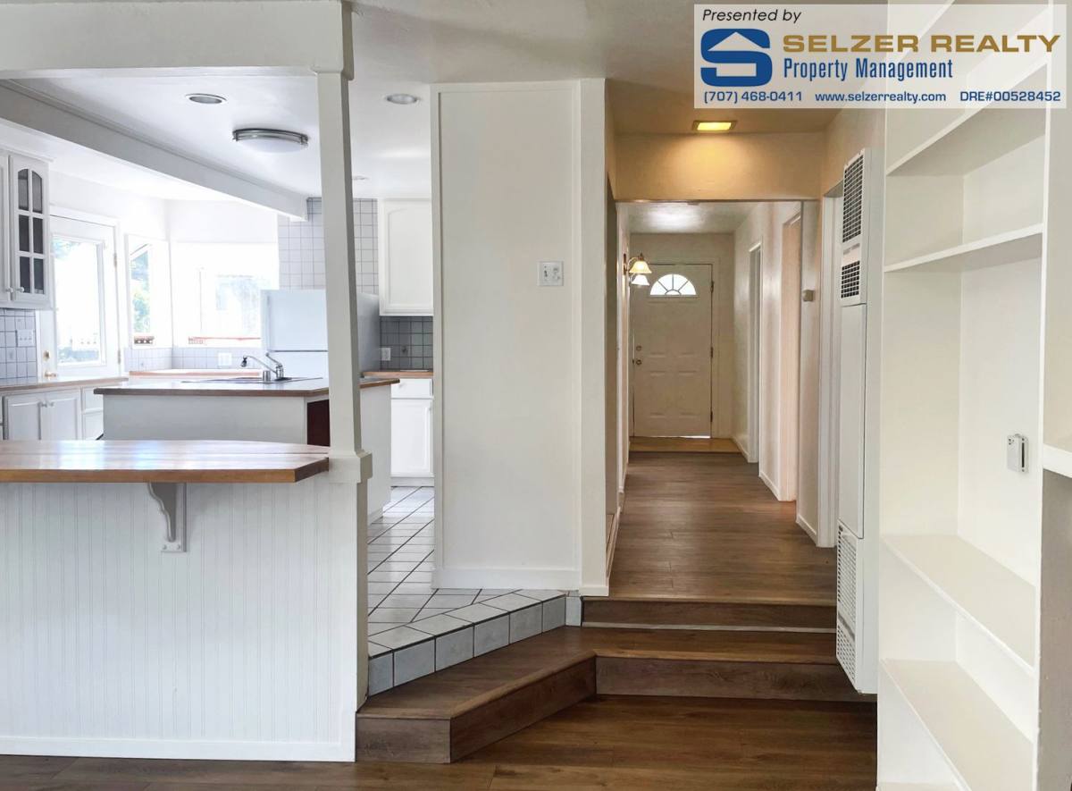 Apartment for rent at 482 & 486 W Mendocino Ave, Willits, CA 95490