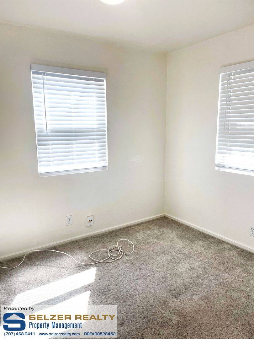 Apartment for rent at 482 & 486 W Mendocino Ave, Willits, CA 95490