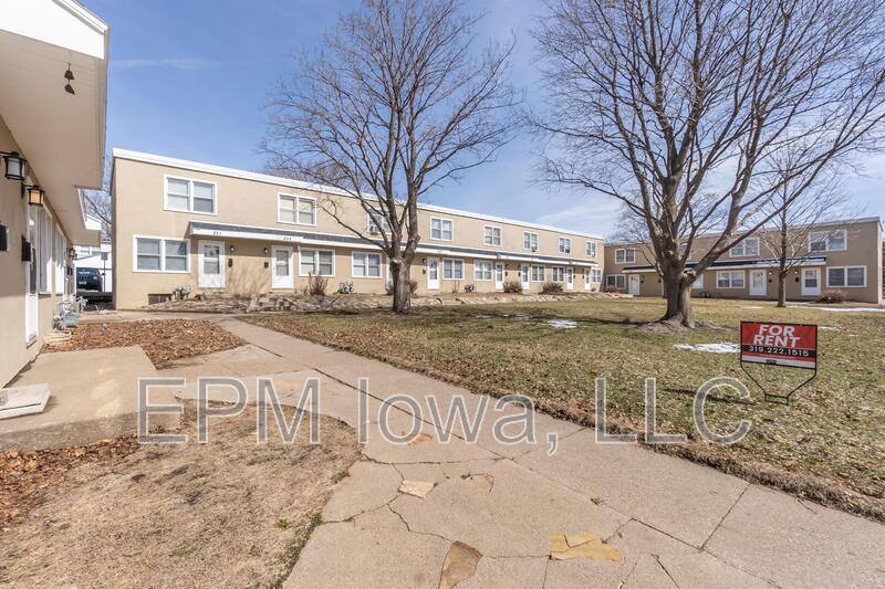 Apartment for rent at 269 Madison St, Waterloo, IA 50703