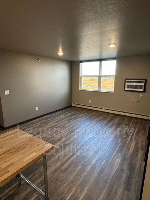 Apartment for rent at 220 E Greenfield Lane #B-204, Bismarck, ND 58503