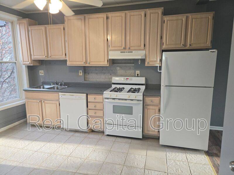 Apartment for rent at 285 Washington Ave #3R, Albany, NY 12206
