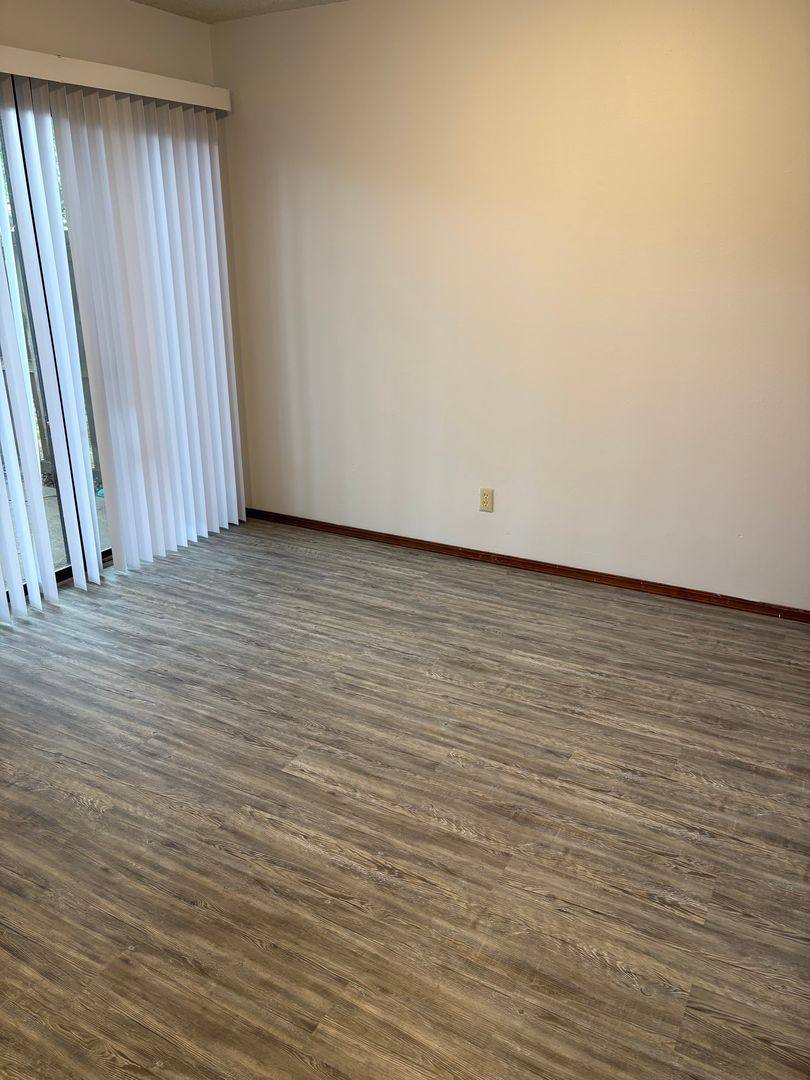 Apartment for rent at 2006-2012 Ball Ave, Fayetteville, AR 72701