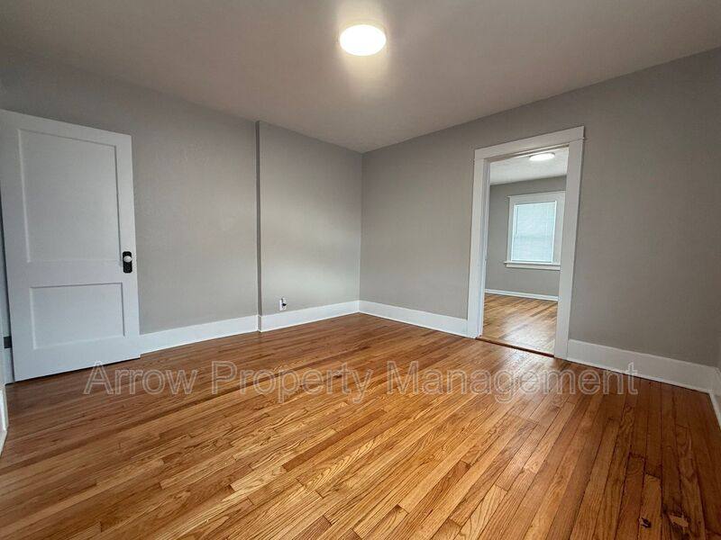 Apartment for rent at 130 N 27th St #2, Lincoln, NE 68503
