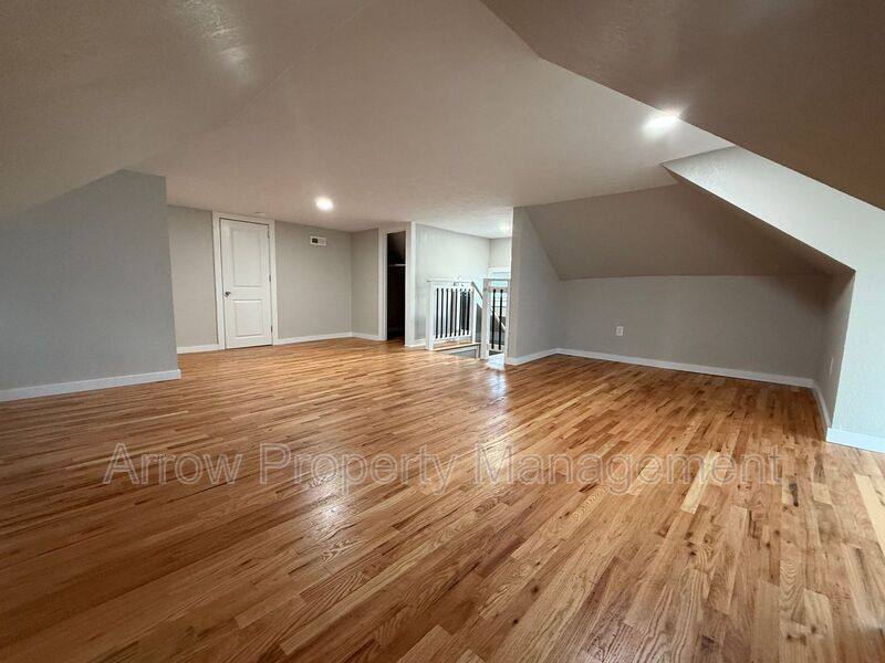 Apartment for rent at 130 N 27th St #2, Lincoln, NE 68503