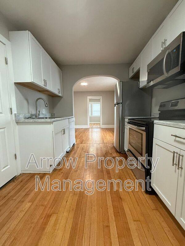 Apartment for rent at 130 N 27th St #2, Lincoln, NE 68503