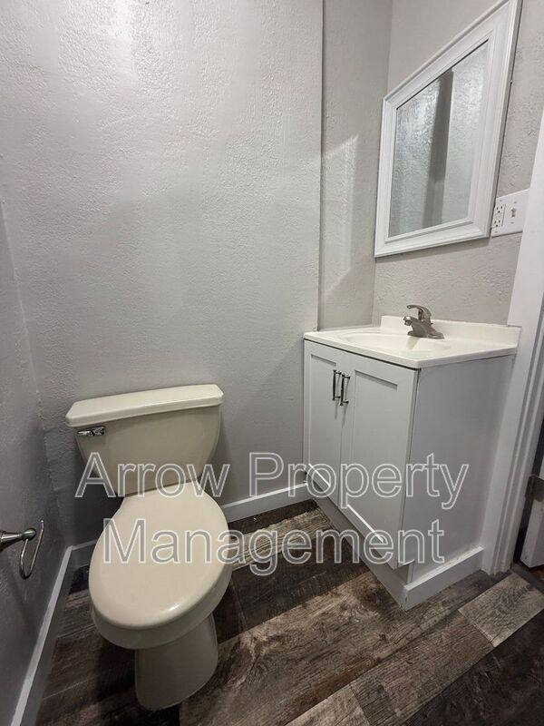 Apartment for rent at 130 N 27th St #2, Lincoln, NE 68503