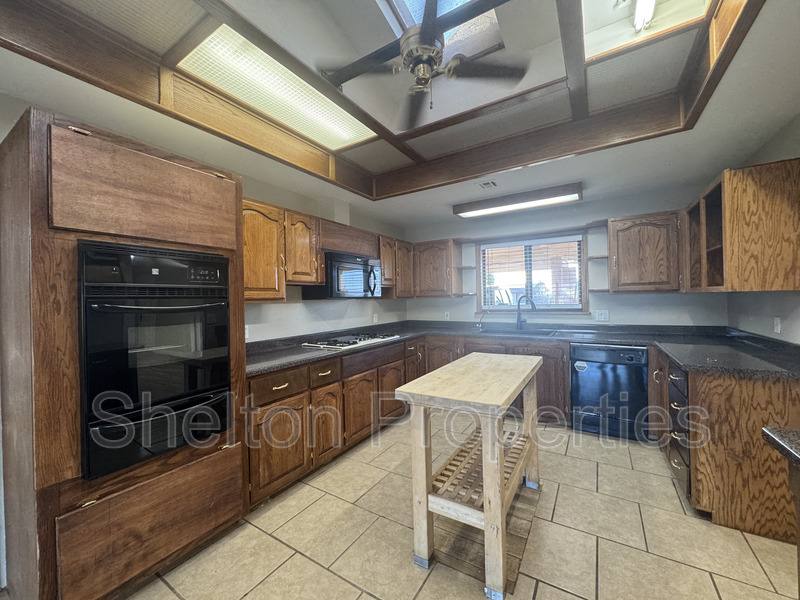 House for rent at 2910 N 193rd Ave, Litchfield Park, AZ 85340
