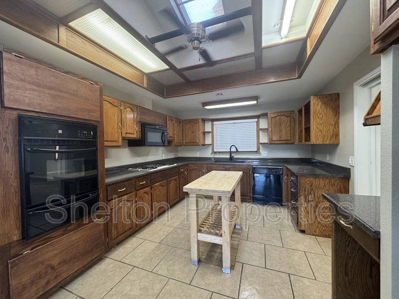 House for rent at 2910 N 193rd Ave, Litchfield Park, AZ 85340