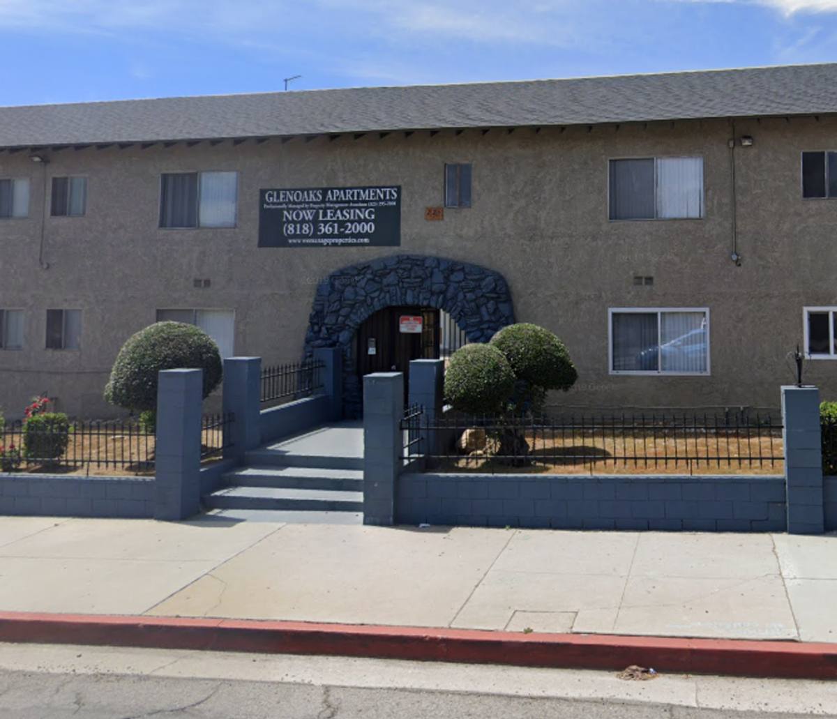 Apartment for rent at 650 Glenoaks Blvd, San Fernando, CA 91340