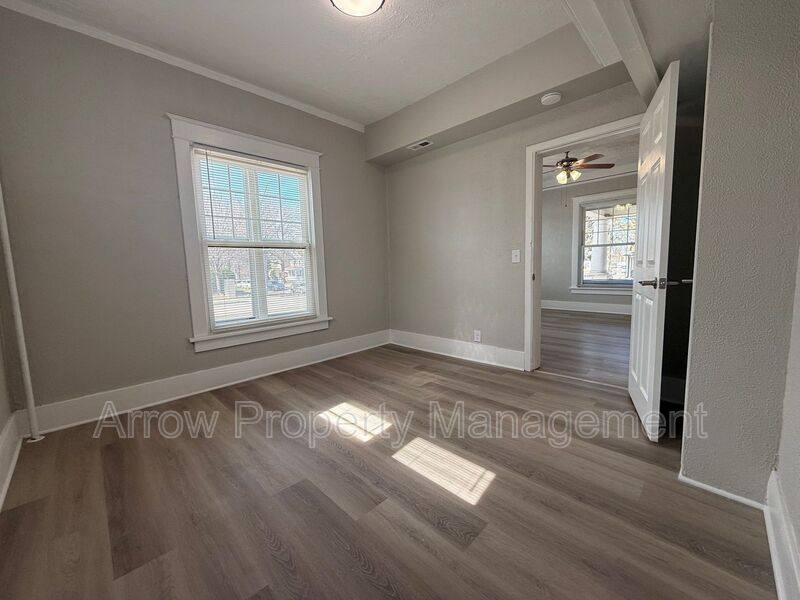 Apartment for rent at 2701 P St #1, Lincoln, NE 68503
