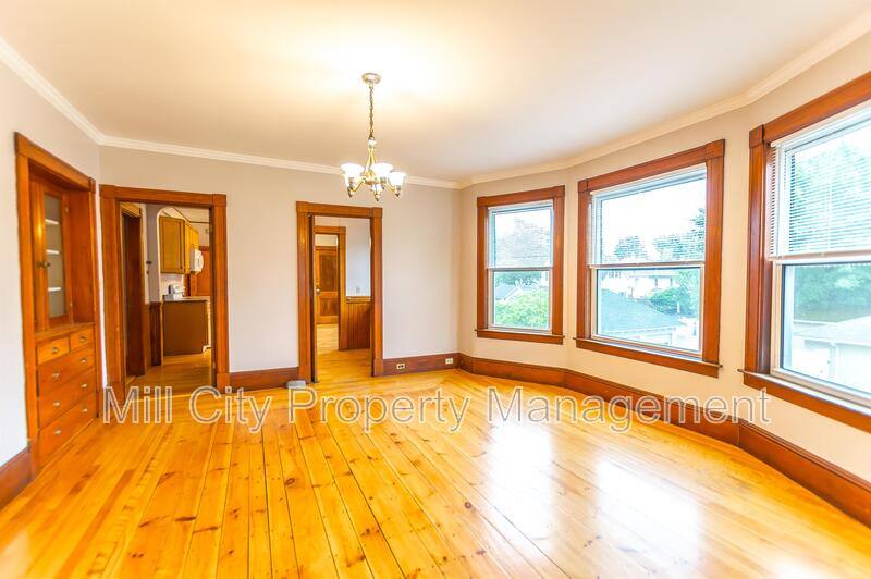 Apartment for rent at 105 Ray St #2, Manchester, NH 03104