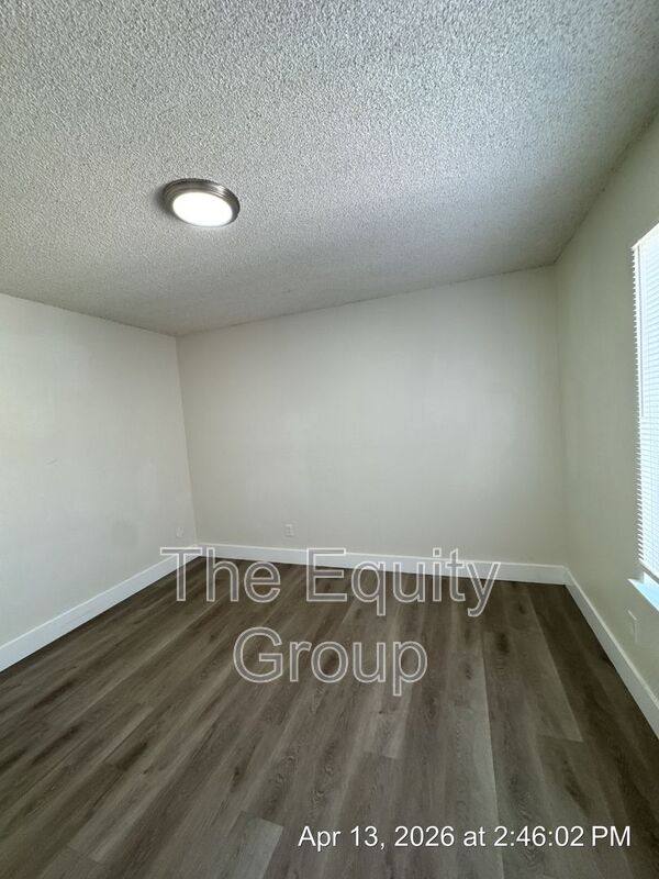 Apartment for rent at 3535 W Campus Ave #11, Visalia, CA 93277