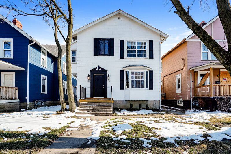 Apartment for rent at 98-100 N Hague Ave #100, Columbus, OH 43204