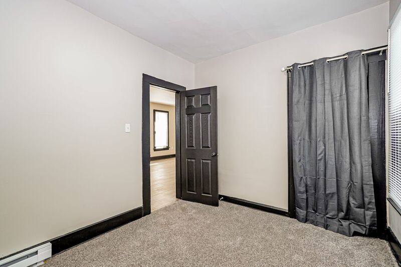 Apartment for rent at 98-100 N Hague Ave #100, Columbus, OH 43204