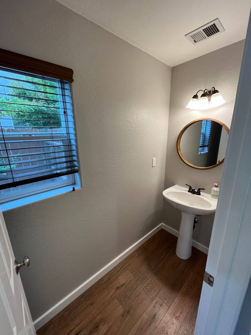 House for rent at 3211 N Memory St, Visalia, CA 93291