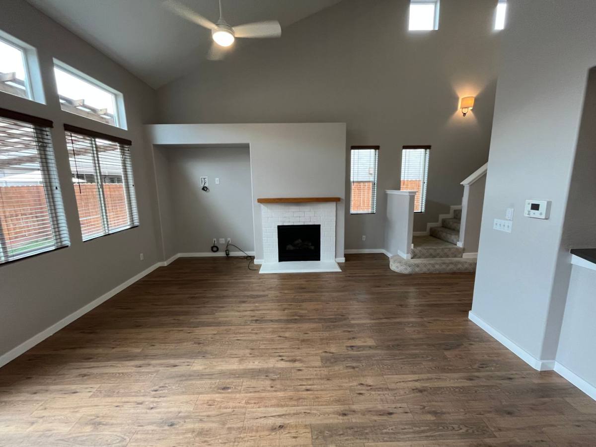 House for rent at 3211 N Memory St, Visalia, CA 93291