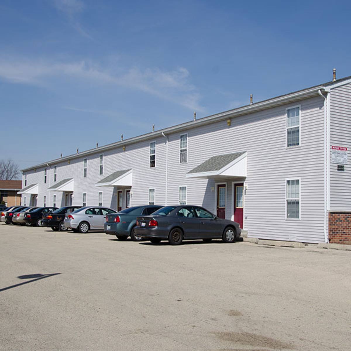 Apartment for rent at 1205 Rushmoore Dr, Dekalb, IL 60115