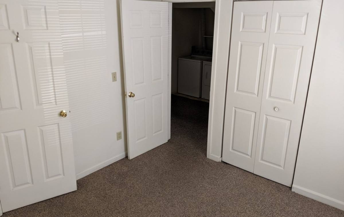 Apartment for rent at 1205 Rushmoore Dr, Dekalb, IL 60115