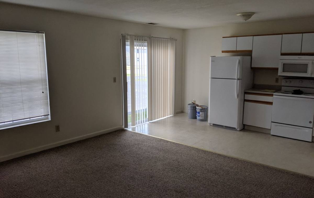 Apartment for rent at 1205 Rushmoore Dr, Dekalb, IL 60115