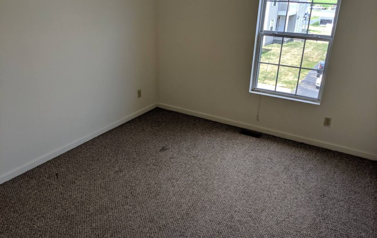 Apartment for rent at 1205 Rushmoore Dr, Dekalb, IL 60115