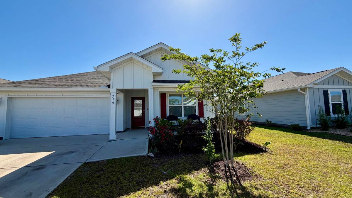 House for rent at 250 Boggy Creek Way, Panama City, FL 32404